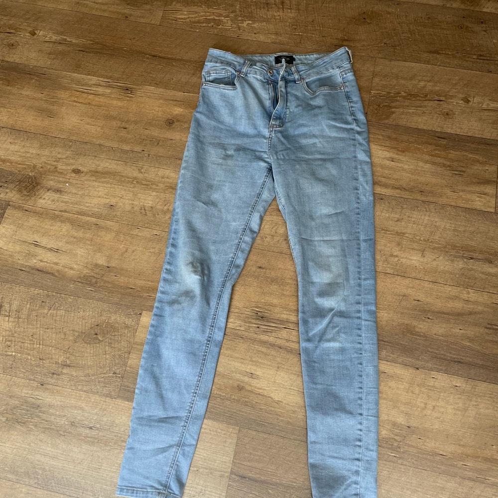 High Rise Skinny Fit: blue denim jeans
